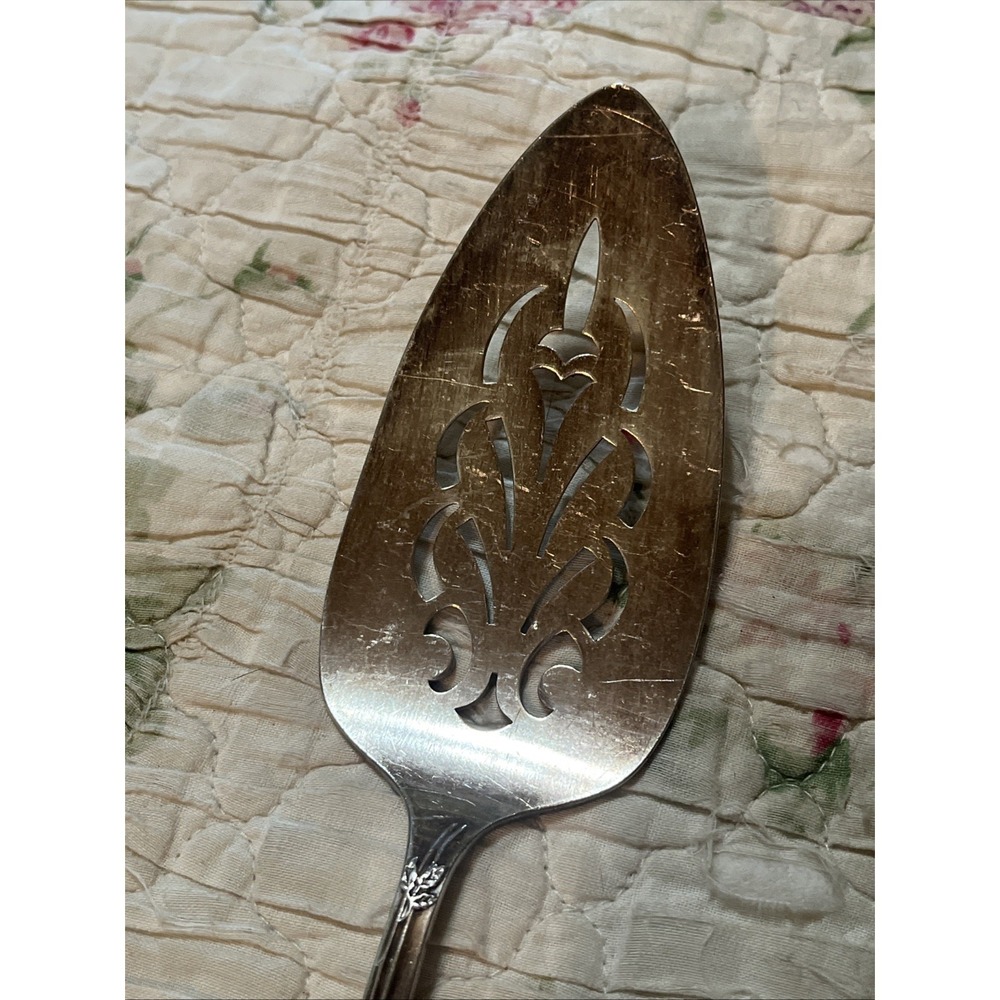 Vintage Tupperware Rose WM Rogers Silverplate Pierced Serving Spoon 8.5" - Picture 3 of 6